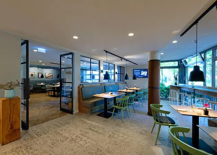 阿姆克罗斯特酒店 4* Werne